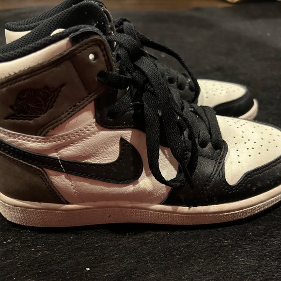 Jordan 1 Retro High Dark Mocha GS 3.5Y - Picture 3 of 6